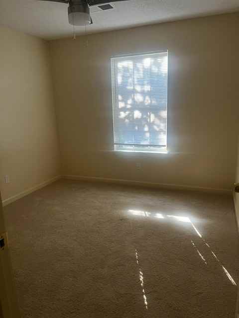 224 Ingle Ave - Photo 5 of 10