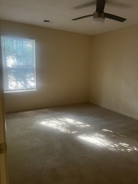 224 Ingle Ave - Photo 7 of 10