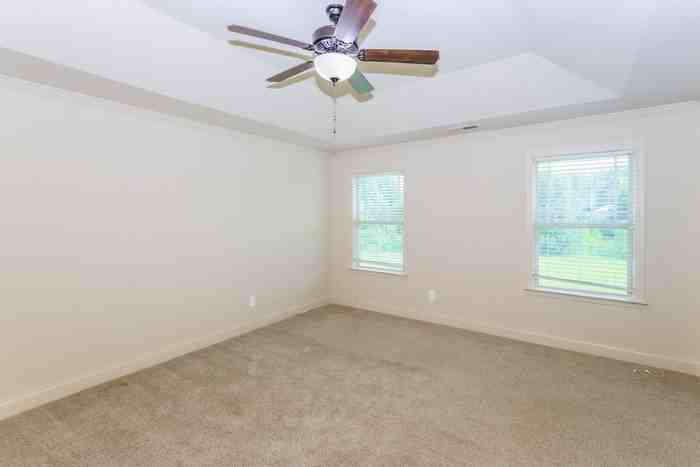 520 Trousseau Ln - Photo 6 of 15