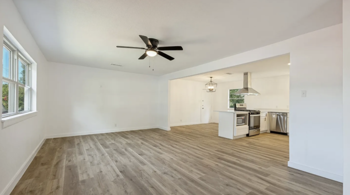 2415 W Morton St - Photo 5 of 16
