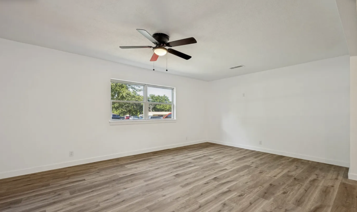 2415 W Morton St - Photo 7 of 16