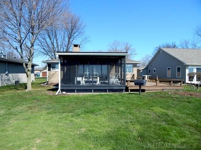 48228 Harbor Dr - Photo 3 of 22