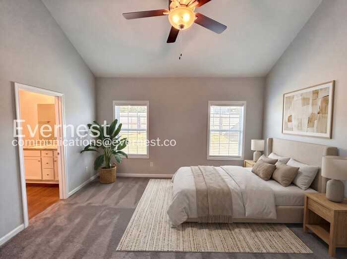 1043 Echo Ridge Rd - Photo 4 of 21