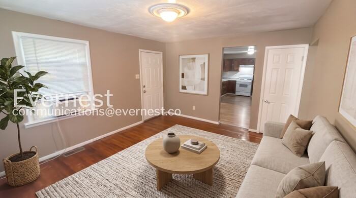 7011 Paisley Dr - Photo 2 of 15