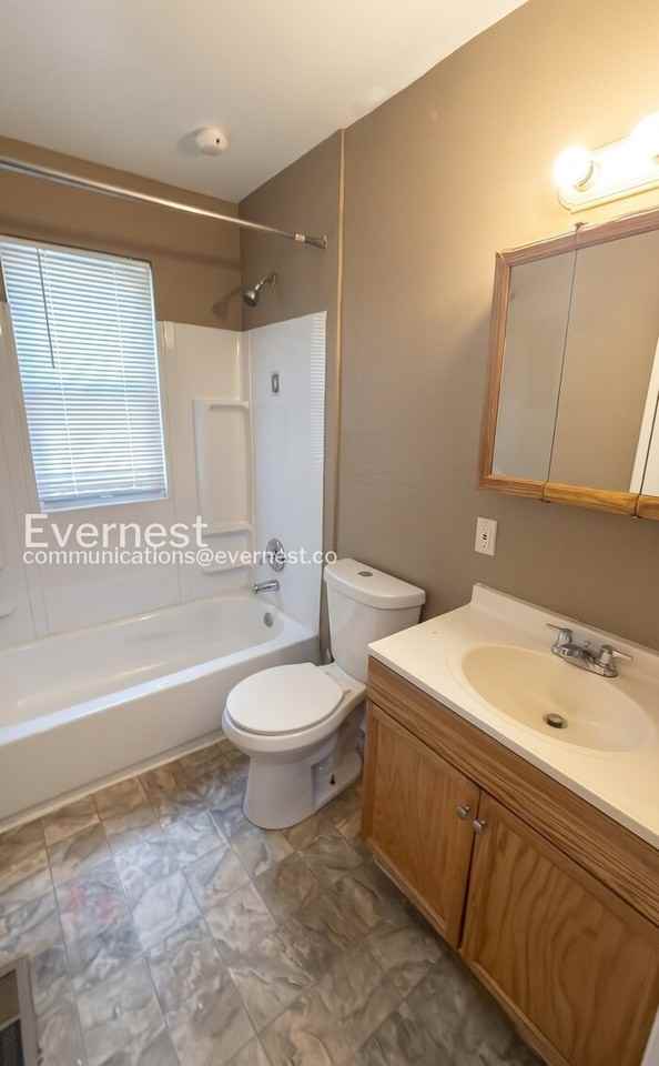 7011 Paisley Dr - Photo 5 of 15
