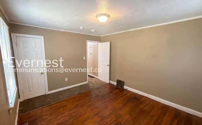 7011 Paisley Dr - Photo 7 of 15