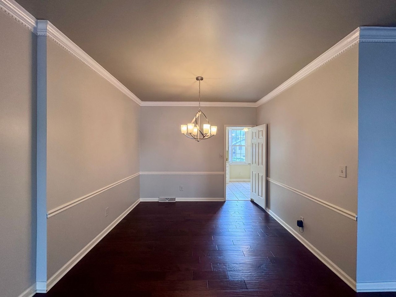 Shows Property - Photo 3 of 24