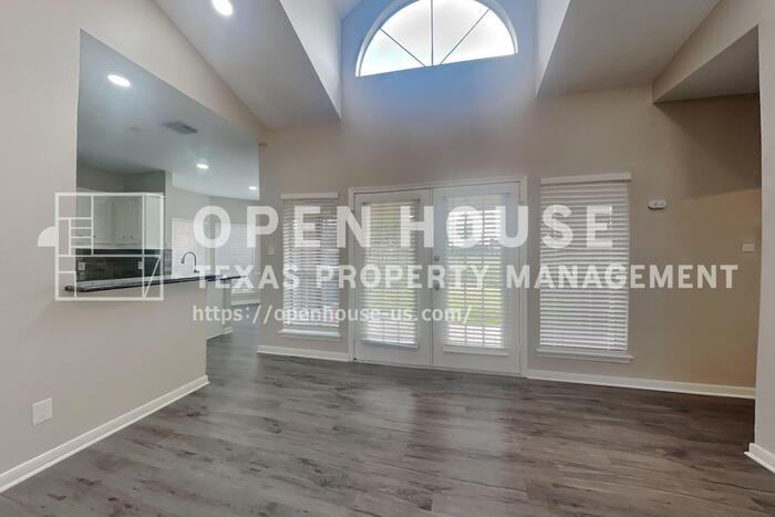 14519 Sandalfoot St - Photo 4 of 20