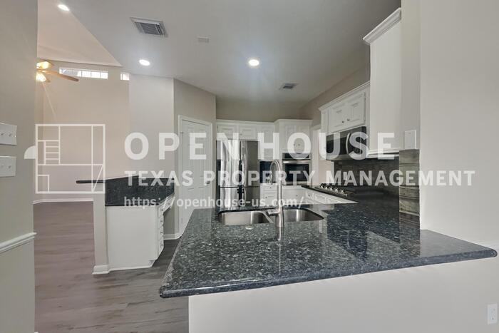 14519 Sandalfoot St - Photo 6 of 20