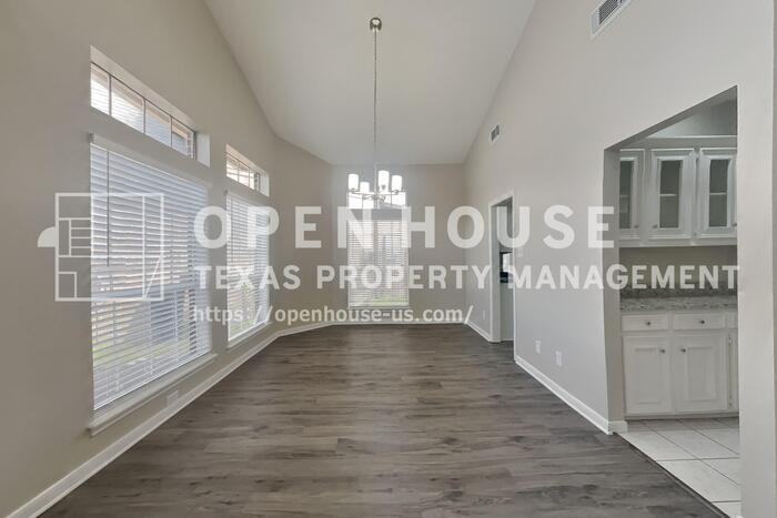14519 Sandalfoot St - Photo 7 of 20