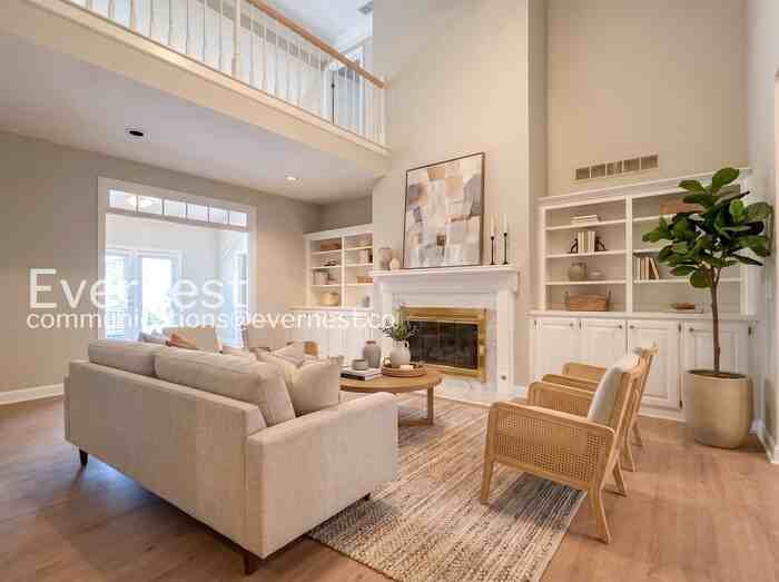 4580 Village Dr - Photo 3 of 35