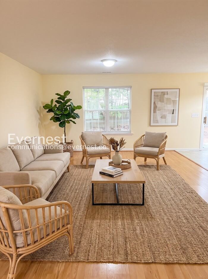 404 Valley Glen Dr - Photo 3 of 25