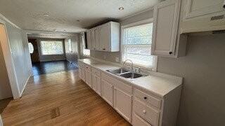 302 N 8th Ave - Photo 5 of 12