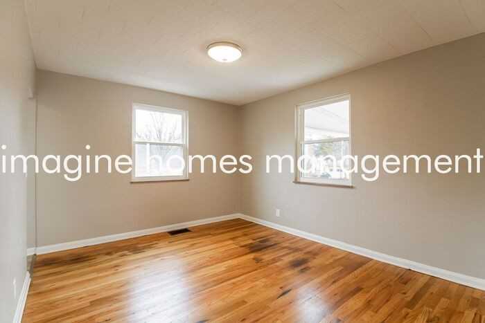 116 S Grove Ave - Photo 6 of 22