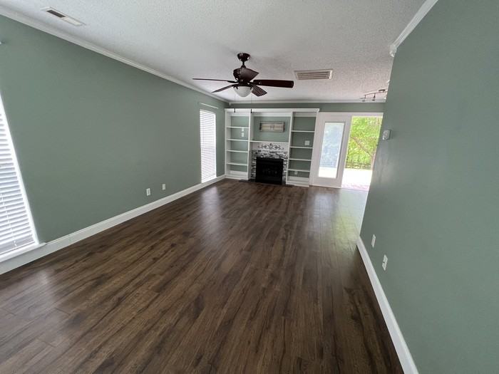 176 W Walnut Ave - Photo 3 of 5