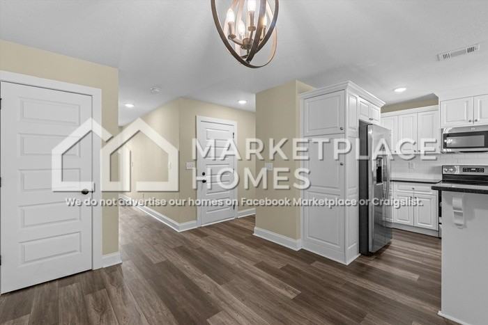 156 Downsbury Rd - Photo 5 of 28