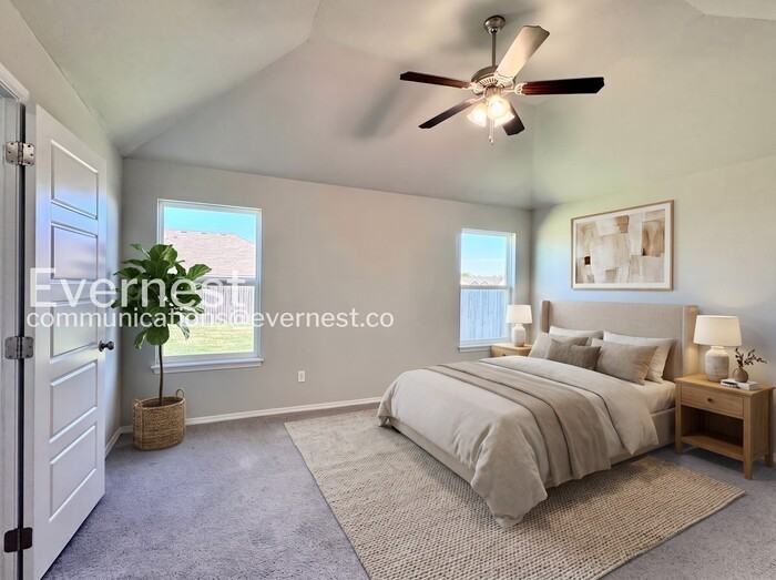 3616 E Rockport St - Photo 4 of 26