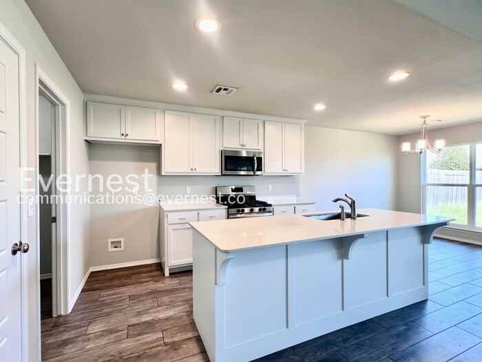 3616 E Rockport St - Photo 5 of 26