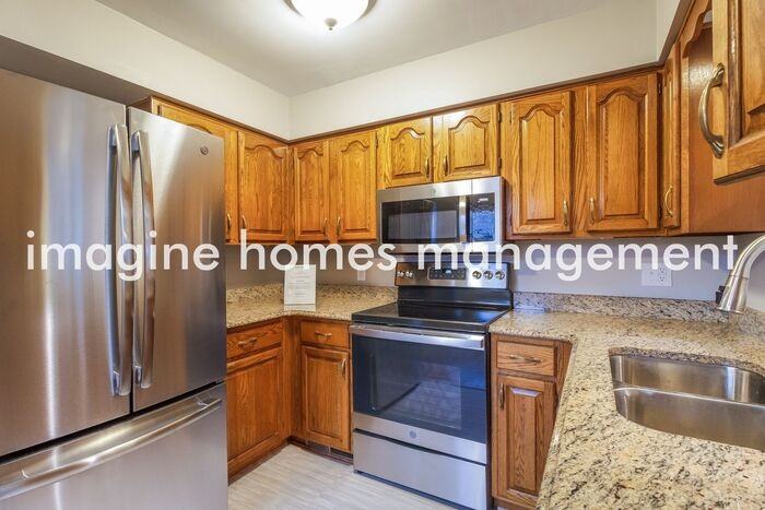500 Lafayette Ave - Photo 7 of 18