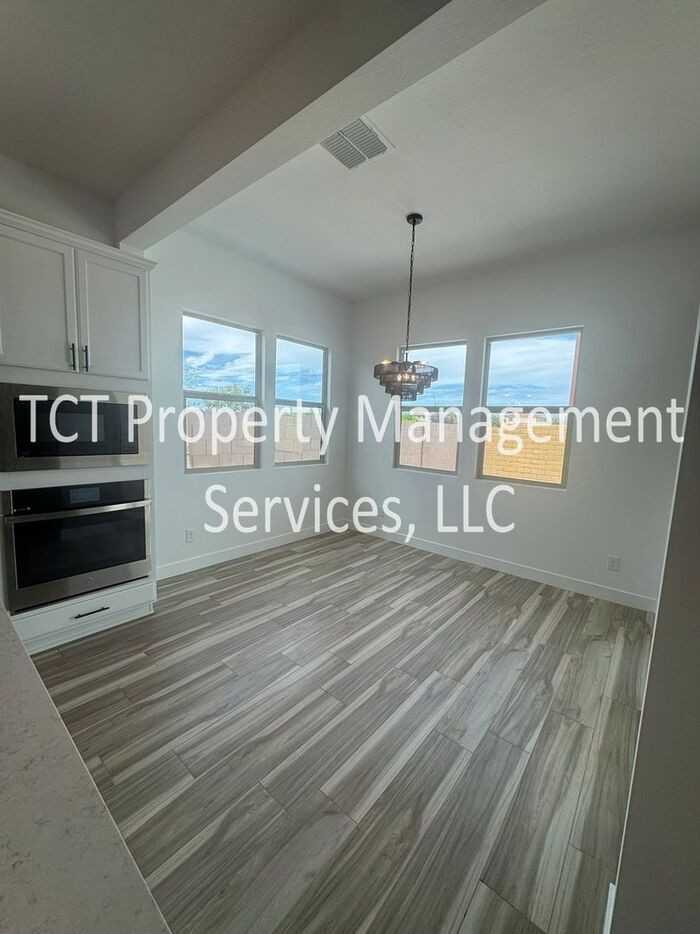 10740 E Thatcher Ave - Photo 6 of 32