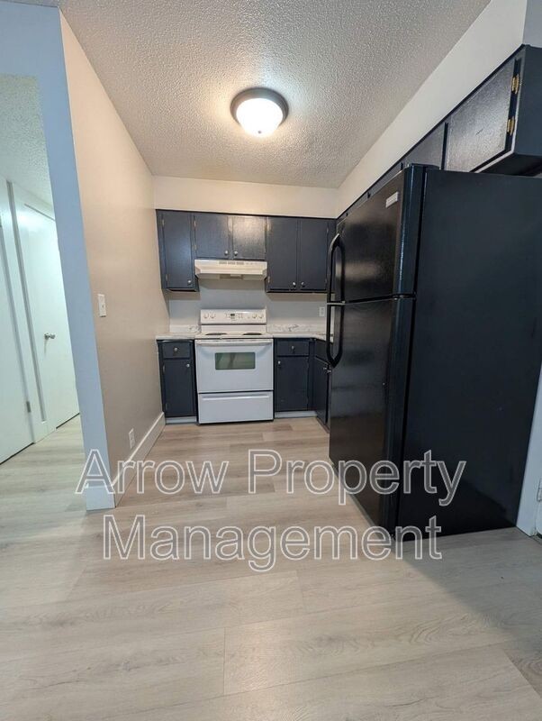 1010 N 16th St #A5 - Photo 4 of 11