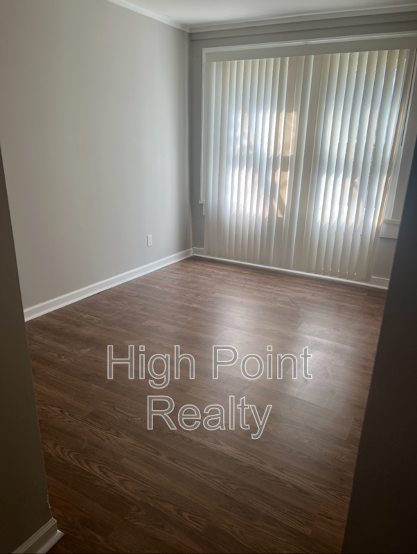 440 Birmingham St - Photo 3 of 6