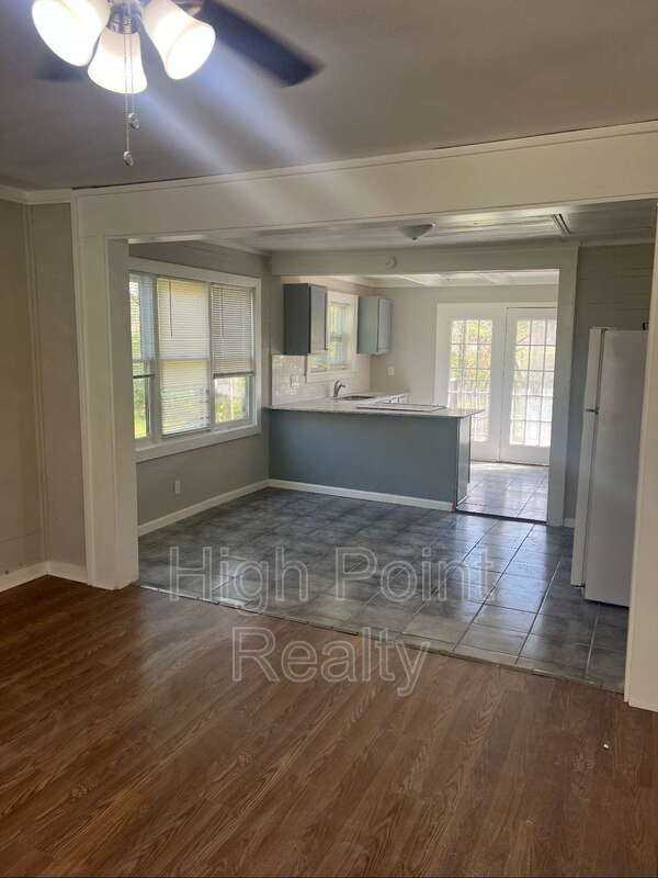 440 Birmingham St - Photo 4 of 6