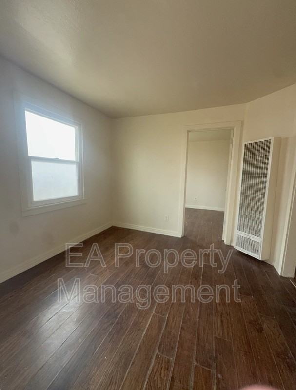 529 Alvarado Dr Se #D - Photo 4 of 16