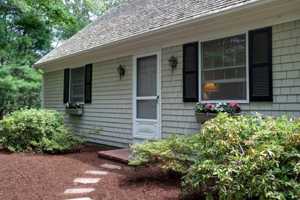 featured image of 21 Oak Ridge Rd #NA