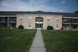 featured image of 1727 Braeburn Dr