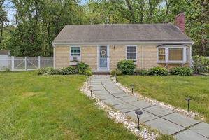 featured image of 6 Richards Way #NA