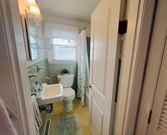 6 Almy Ave #NA - Photo 5 of 7