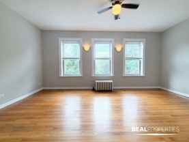 4229 N Paulina St - Photo 1 of 1