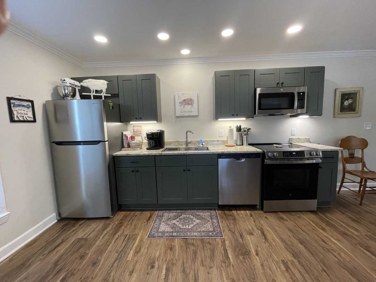 32 Vance Cir #A - Photo 2 of 20