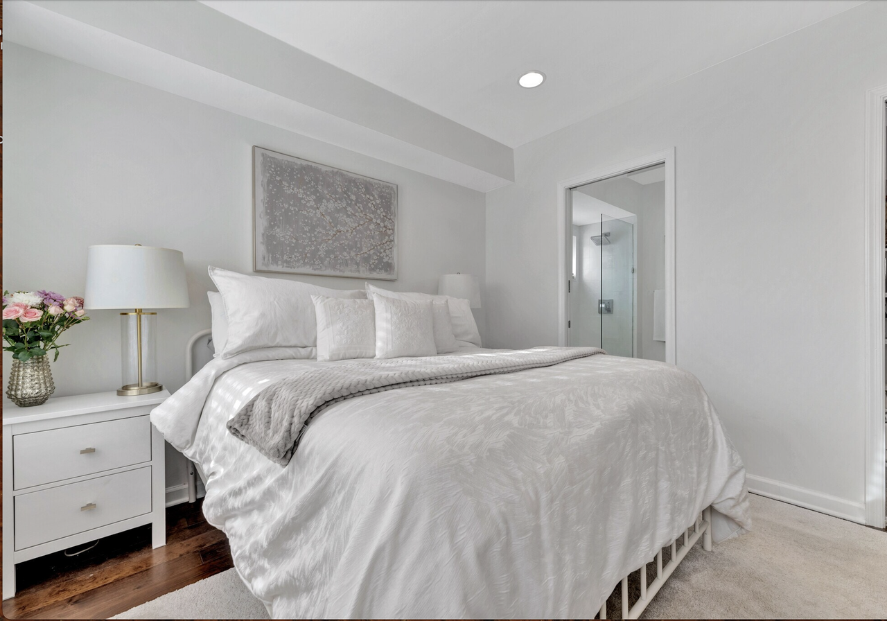 1346 Nicholson St Nw #102 - Photo 4 of 20
