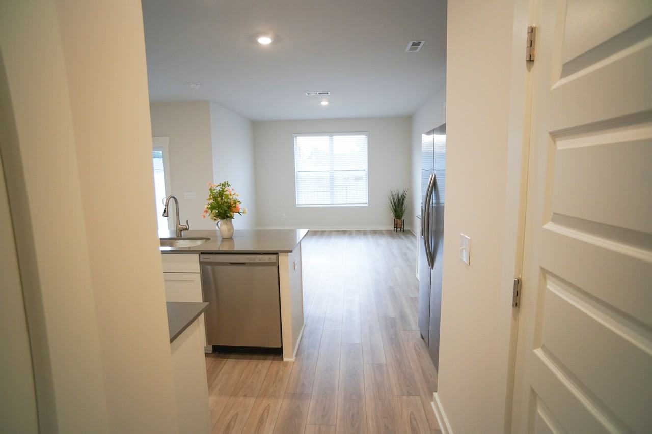 1759 Manuka Ln #NA - Photo 2 of 37
