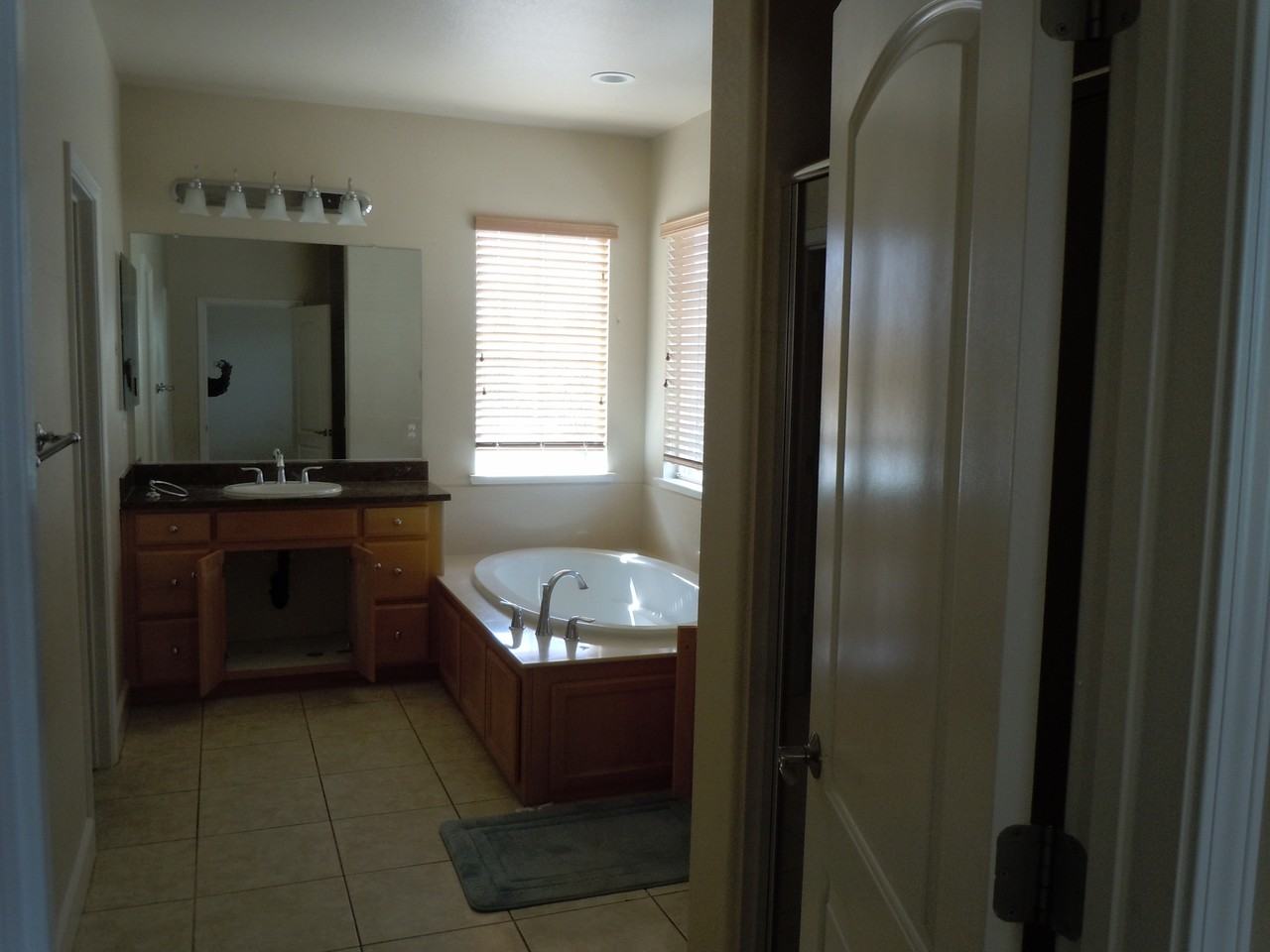 537 W Esplanade Dr #NA - Photo 4 of 14