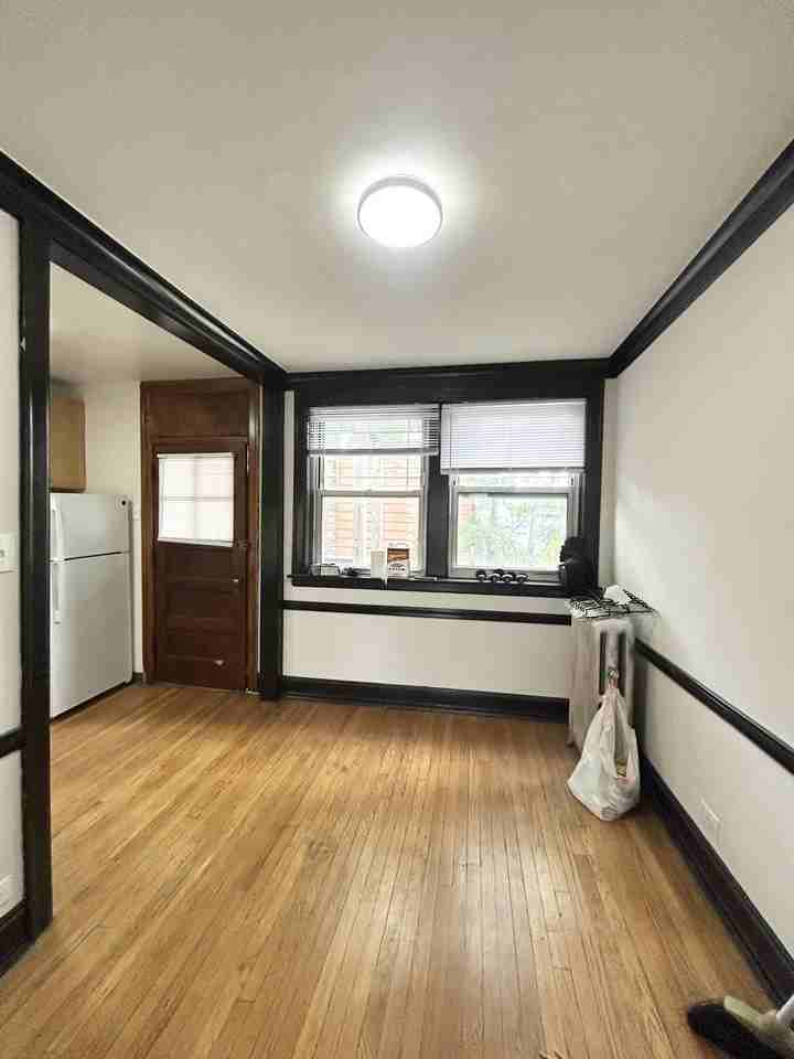 3651 N Racine Ave #3 - Photo 5 of 13
