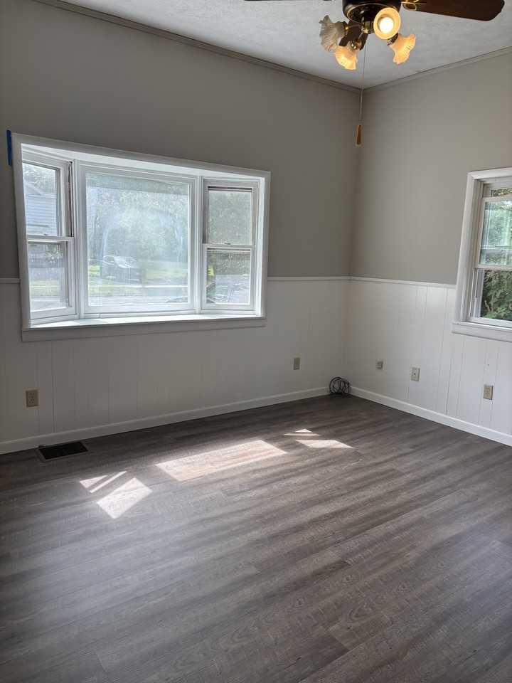 245 E Walnut St #245A - Photo 6 of 11