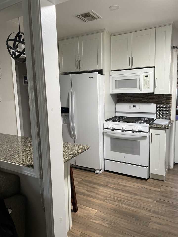 1061 W 131st St #NA - Photo 4 of 9