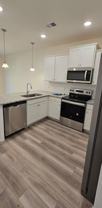 1098 Silverbend Trl #NA - Photo 1 of 1