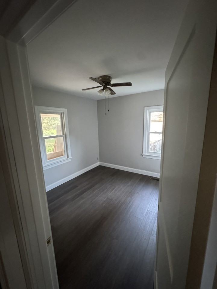 505 Lake Shore Dr #NA - Photo 4 of 15