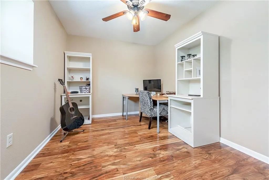 1210 Haines Dr #NA - Photo 7 of 19