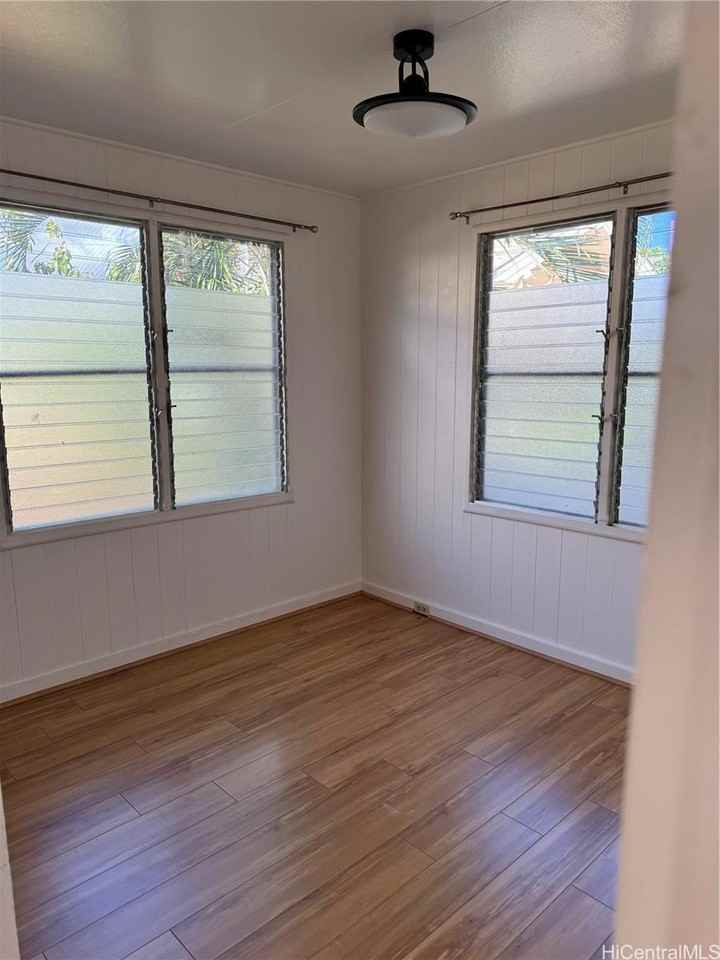 855 9th Ave - Photo 7 of 12