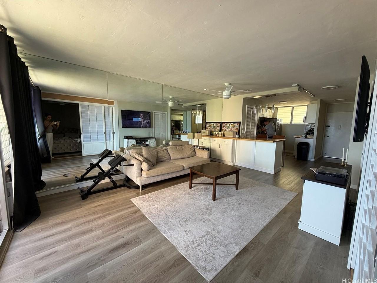1676 Ala Moana Blvd #804 - Photo 4 of 18