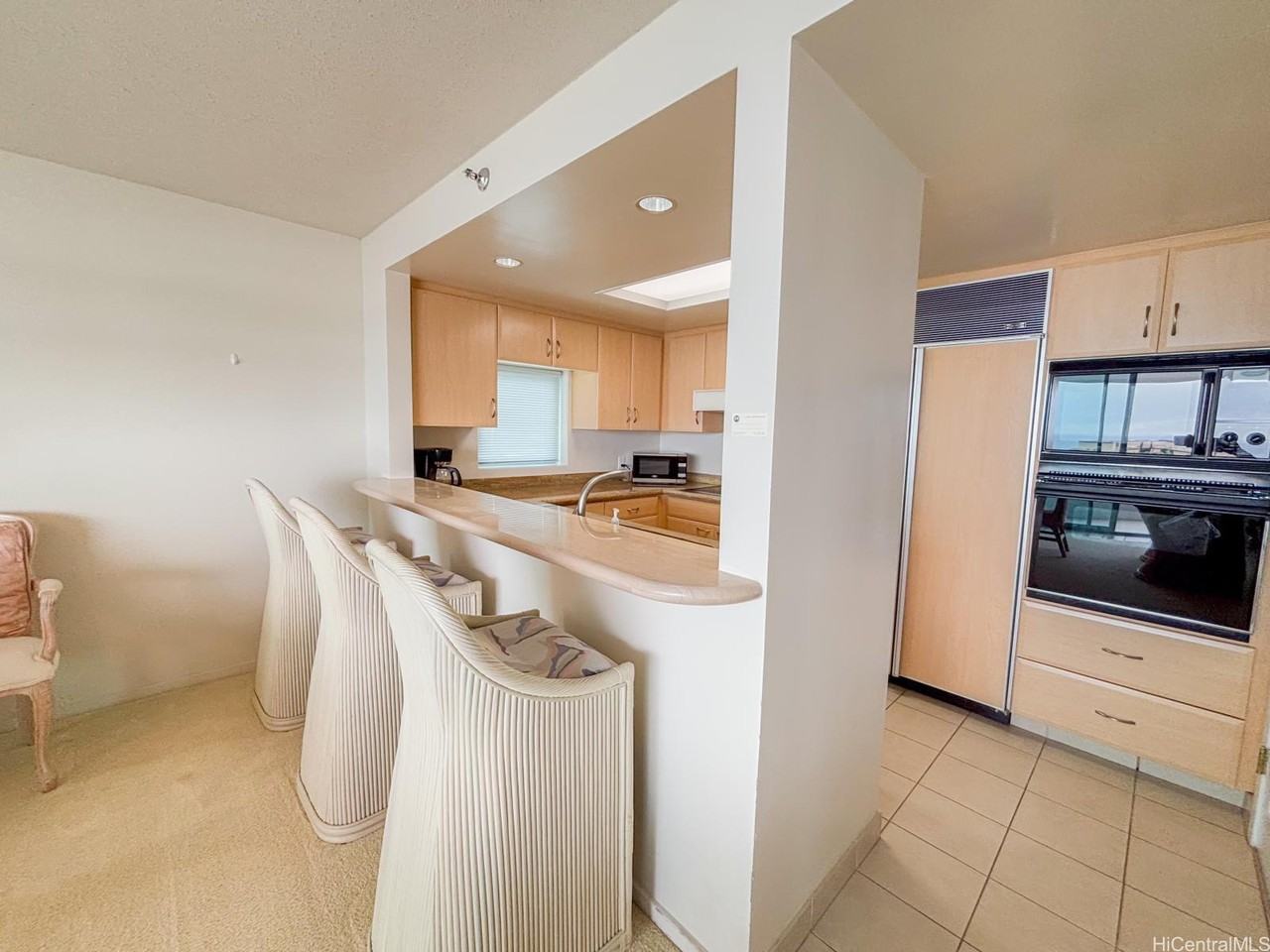 1341 Kapiolani Blvd #16A - Photo 4 of 25