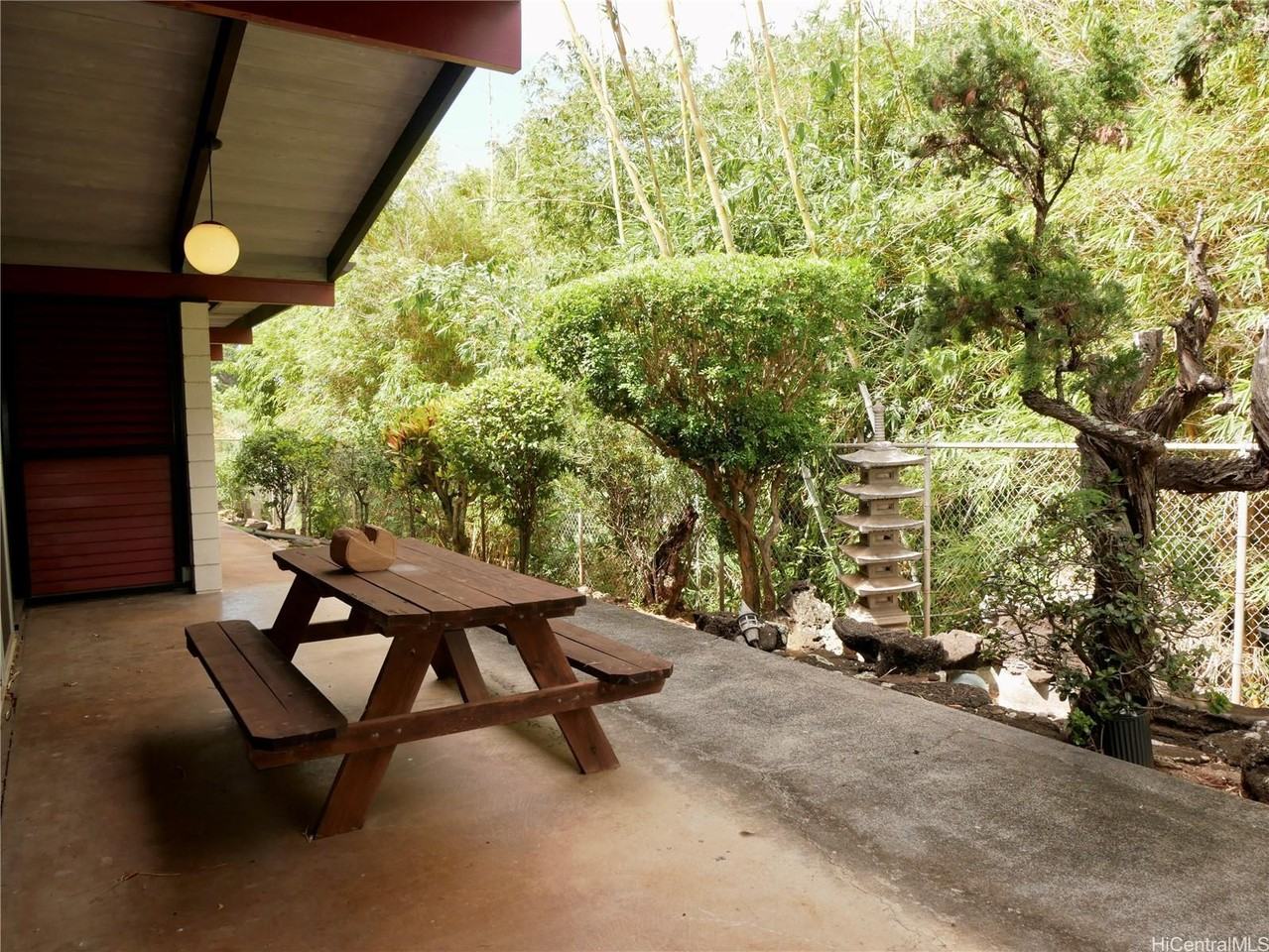 1446 Mahiole St - Photo 4 of 25