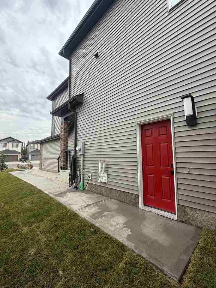1513 Grant Way Nw - Photo 2 of 29