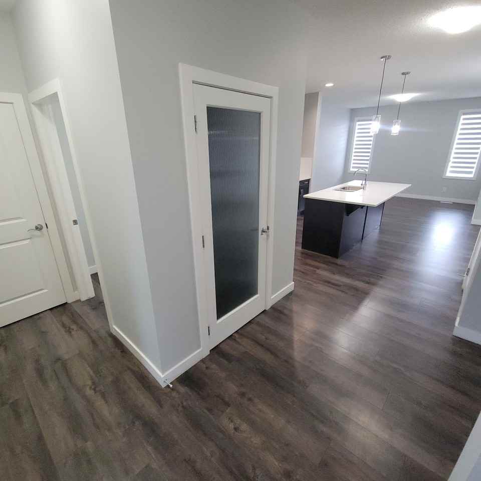 719 Redstone Dr Ne - Photo 2 of 24