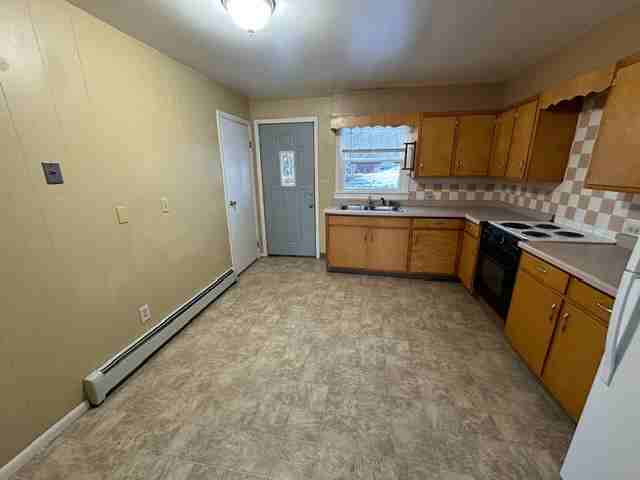 23456 Dogwood Ave #4 - Photo 6 of 12